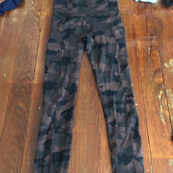 camo fast and free leggings - Picture 1 of 1